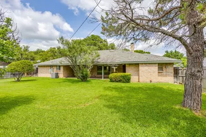 6800 Kingswood Drive, Fort Worth, TX 76133 - Photo 19