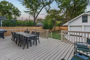 1143 Kings Hwy, Dallas, TX 75208 - Photo 19