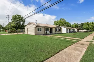 1201 Joly St, Ennis, TX 75119 - Photo 3