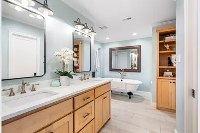 16214 Spring Creek Road, Dallas, TX 75248 - Photo 19
