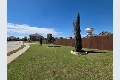 2016 Milano Lane, Lewisville, TX 75077 - Photo 5