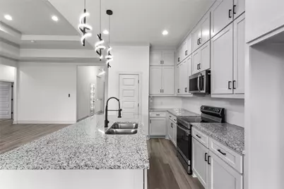 617 N Dwight Avenue, Dallas, TX 75211 - Photo 9