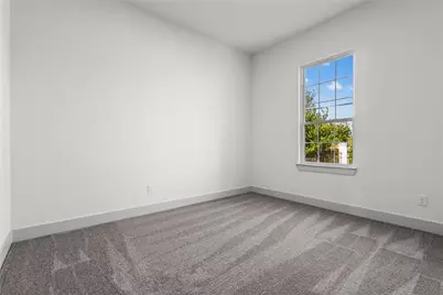617 N Dwight Avenue, Dallas, TX 75211 - Photo 19