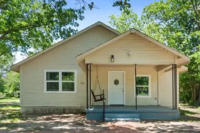703 N Goodman Avenue, Kerens, TX 75144 - Photo 1
