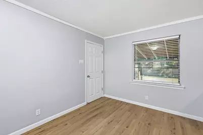 5345 Hensley Drive, Fort Worth, TX 76134 - Photo 9
