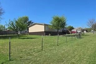 119 Enchanted Lakes Dr, Azle, TX 76020 - Photo 9