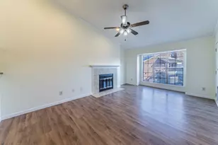 2733 Silver Creek Dr, Arlington, TX 76006 - Photo 3