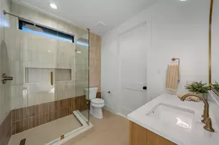7004 Irongate Ln, Dallas, TX 75214 - Photo 29
