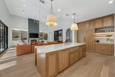 7004 Irongate Lane, Dallas, TX 75214 - Photo 11