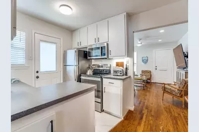 404 N Montreal Avenue, Dallas, TX 75208 - Photo 9