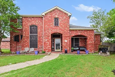 1013 Hampstead Drive, Mesquite, TX 75181 - Photo 1