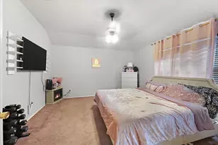 2830 Colt Ln, Dallas, TX 75237 - Photo 13