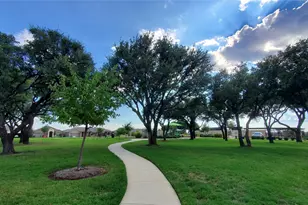 209 Frenchpark Dr, Fort Worth, TX 76052 - Photo 13