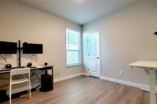 209 Frenchpark Dr, Fort Worth, TX 76052 - Photo 9