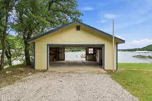 1798 S Lakeview Dr, Gordon, TX 76453 - Photo 23
