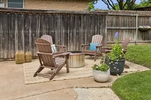 10677 Larchfield Ln, Dallas, TX 75238 - Photo 29