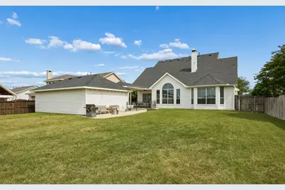 8528 Newman Drive, North Richland Hills, TX 76180 - Photo 29