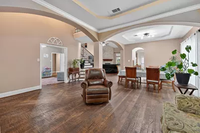 802 Myers Meadow Drive, Garland, TX 75043 - Photo 5