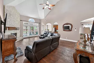 802 Myers Meadow Dr, Garland, TX 75043 - Photo 7