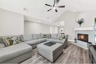 1410 Daffodil Lane, Lewisville, TX 75077 - Photo 5