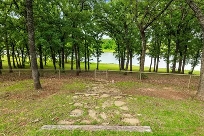 6561 County Road 423, Grandview, TX 76050 - Photo 35
