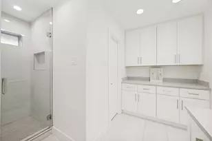 10111 Cromwell Dr, Dallas, TX 75229 - Photo 19