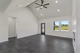 568 Highview Ct, Godley, TX 76134 - Photo 9