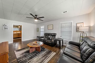 809 E Limestone Avenue, Mart, TX 76664 - Photo 3