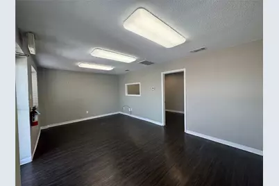 1307 W Pearl Street, Granbury, TX 76048 - Photo 15