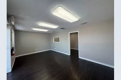 1307 W Pearl Street, Granbury, TX 76048 - Photo 17