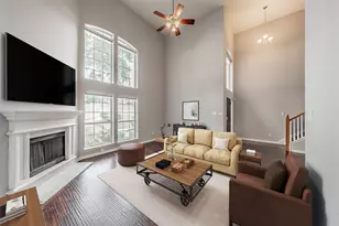 1785 Massey Dr, Lewisville, TX 75067 - Photo 3