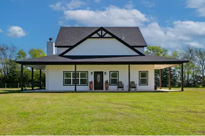 10477 Acacia Lane, Hearne, TX 77859 - Photo 1