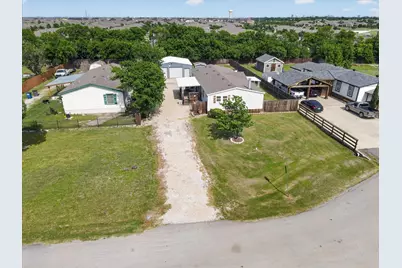 139 Zumwalt Circle, Hackberry, TX 75036 - Photo 31
