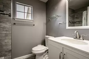 9813 Rockwall Rd, Plano, TX 75025 - Photo 11