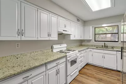209 Mistletoe Lane, Keene, TX 76059 - Photo 13