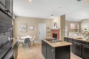 1908 Trail Ridge Ln, Flower Mound, TX 75028 - Photo 5