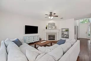 1212 Canyon Creek Dr, McKinney, TX 75072 - Photo 7