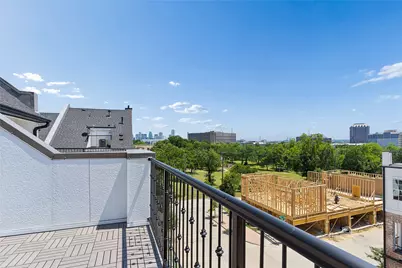 4617 Greenborough Lane, Dallas, TX 75219 - Photo 23