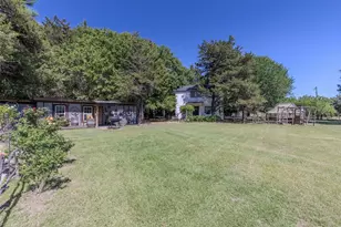 1422 Co Rd 1036, Greenville, TX 75401 - Photo 9