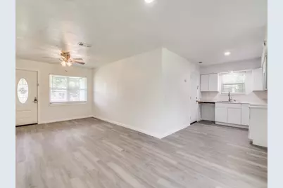 525 Moonlight Drive, Garland, TX 75040 - Photo 9