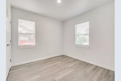 525 Moonlight Drive, Garland, TX 75040 - Photo 17