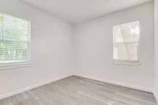 525 Moonlight Dr, Garland, TX 75040 - Photo 15