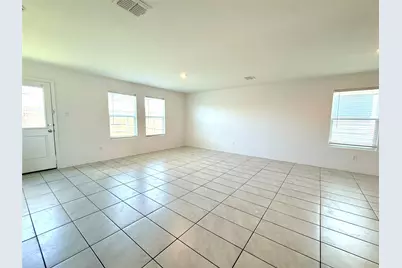 128 Honeysuckle Street, Princeton, TX 75407 - Photo 5
