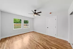 4027 Dutton Dr, Dallas, TX 75211 - Photo 23