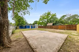 4027 Dutton Dr, Dallas, TX 75211 - Photo 25