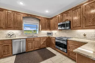 613 Bone Rd, Valley Mills, TX 76689 - Photo 9