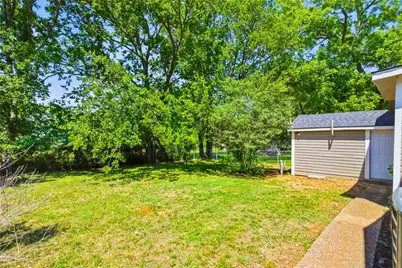 2121 W Bond Street, Denison, TX 75020 - Photo 27