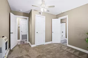 2121 W Bond St, Denison, TX 75020 - Photo 11