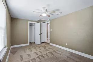 2121 W Bond St, Denison, TX 75020 - Photo 15