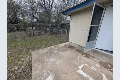 6709 Ridgecrest Court, Fort Worth, TX 76133 - Photo 11